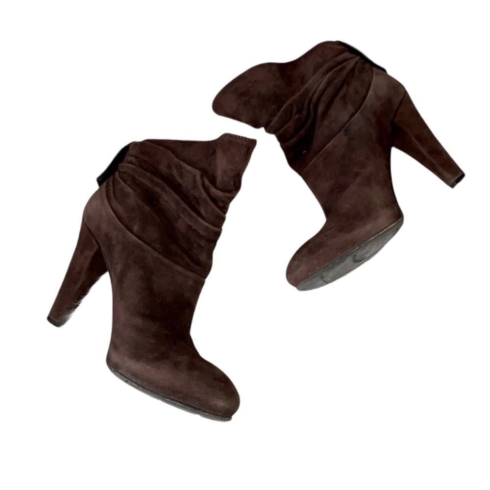 Women’s Arnold Churgin Chocolate brown pull on Swede booties SZ 7